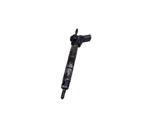Mercedes class fuel injector - m,